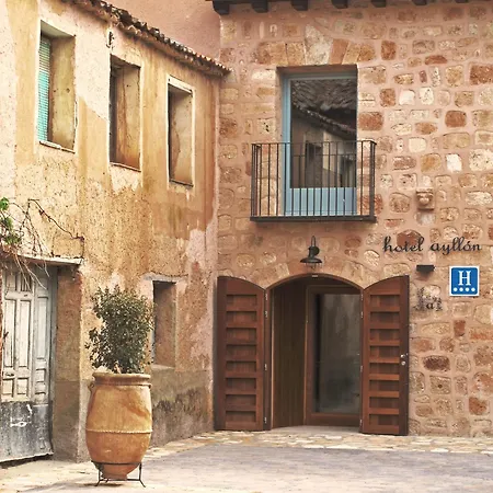 Hotel Hotel Ayllon 4*