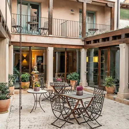 Hotel Hotel Ayllon Ayllón