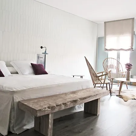 Hotel Ayllon Szálloda 4*