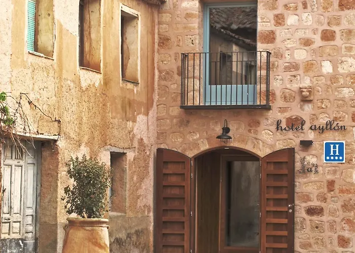 Hotel Hotel Ayllon 4*