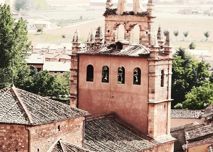 Hotel Ayllon 호텔 Ayllón