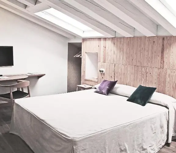 Hotel Ayllon 호텔 Ayllón